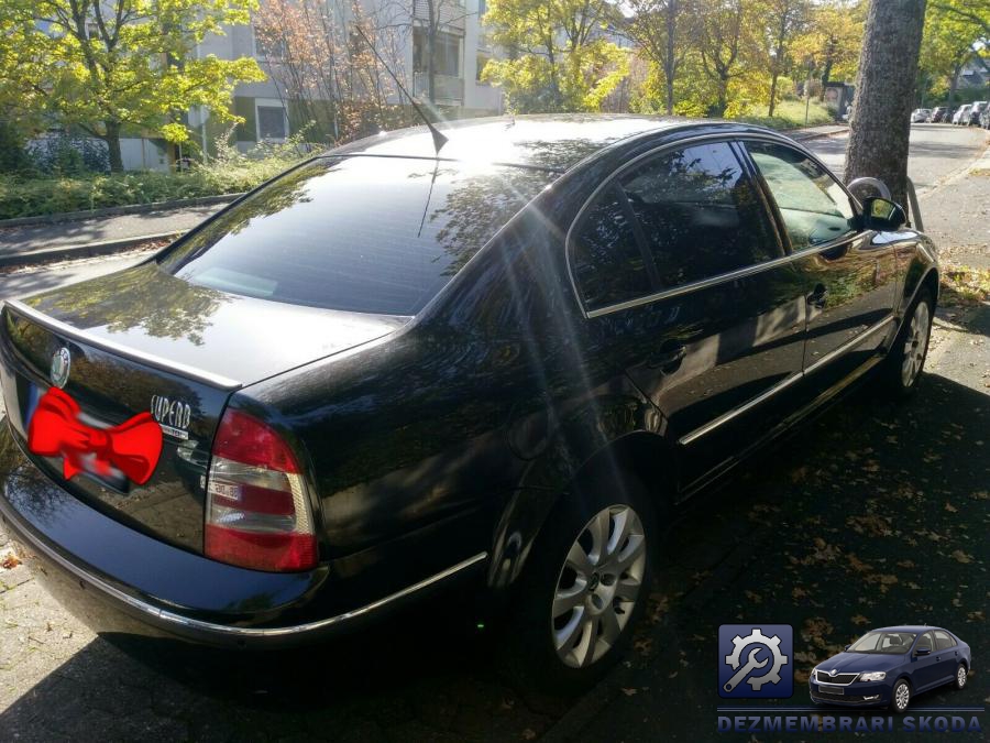 Ansamblu stergatoare skoda superb 2008