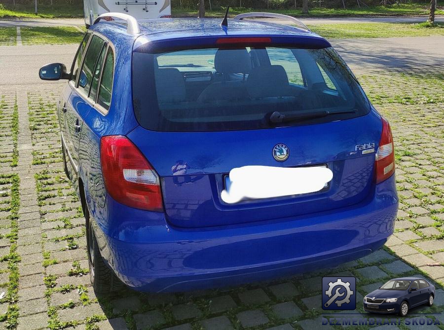 Aripa spate skoda fabia 2011