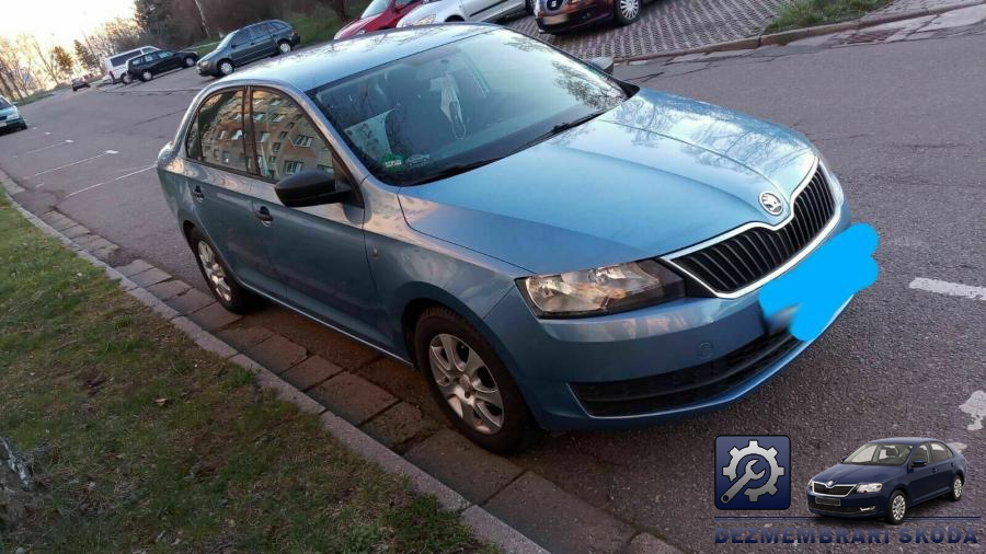 Aripa spate skoda rapid 2012