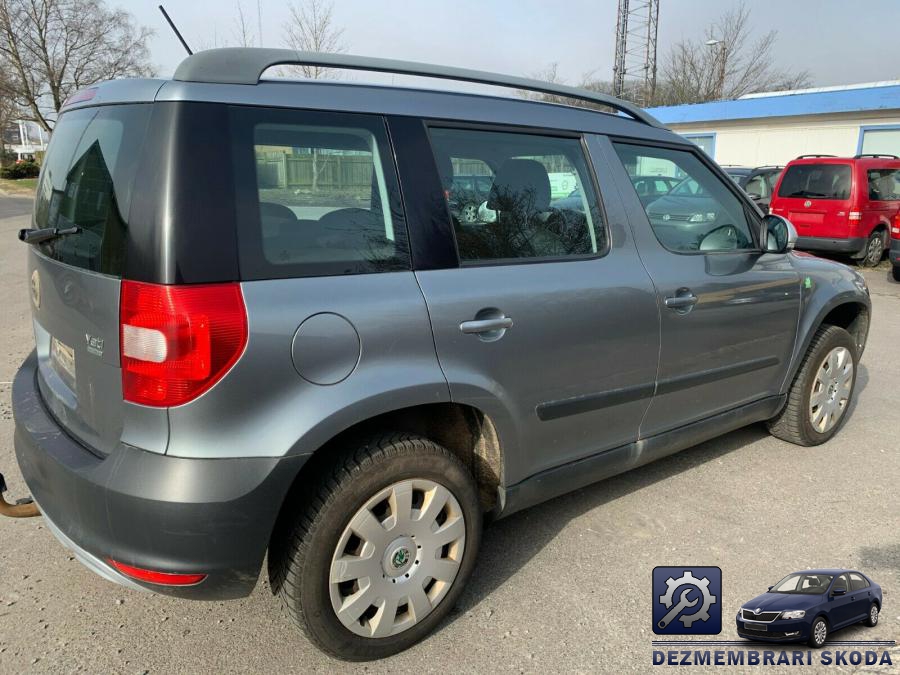 Luneta skoda yeti 2009