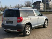 Aripa spate skoda yeti 2013